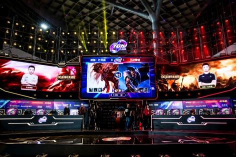 动者的背后 动者的背后