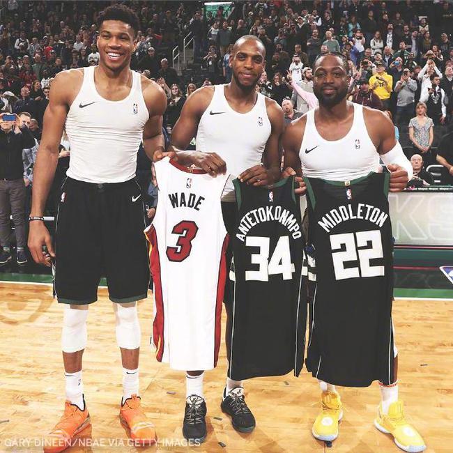 对照经济曲 对照经济曲