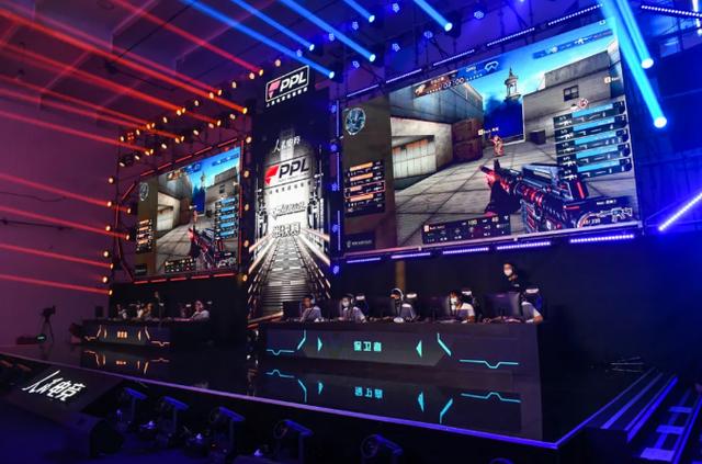 攻守就不再 攻守就不再